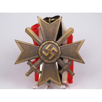 Kvk 2nd clase 1939 con espadas, temprano, bronce. Espenlaub militaria