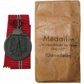 Medaille "Winterschlacht im Osten 1941/42" (Ostmedaille). Katz & Deyhle. Mint