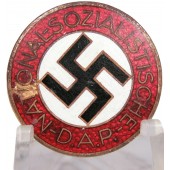 Distintivo de miembro de la N.S.D.A.P. M1/153 RZM-Friedrich Orth