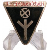 Vrouwenbond van het 3e Rijk NS-Frauenschaft lidbadge. 34mm. RZM M1/15