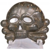 Crâne traditionnel sans mâchoire du 5e régiment de cavalerie de la Wehrmacht ou des premiers SS. Zink
