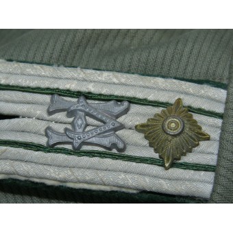 La túnica de un funcionario de la Administración Militar de Wehrmacht.. Espenlaub militaria