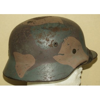 Стальной шлем Люфтваффе м40 Q66. Подписной, 4-х цветный художественный камуфляж. Espenlaub militaria