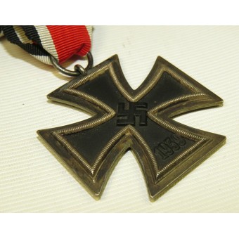Eisernes Kreuz/Eisernes Kreuz 2. Klasse mit breitem Rahmen, ungestempelt, E Muller. Espenlaub militaria