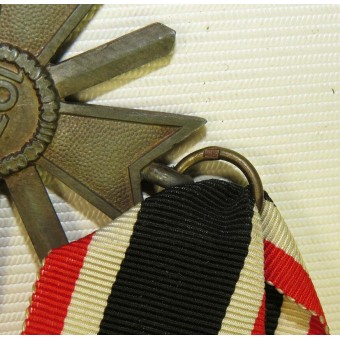 Mérito KVK Guerra 1939- cruz de segunda clase con espadas marcó 45. Espenlaub militaria
