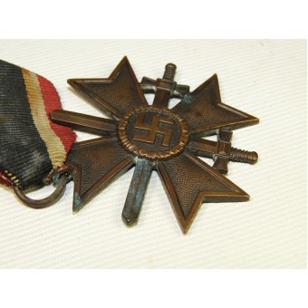 KVK II Klasse Kriegsverdienstkreuz, patinierte Bronze. Espenlaub militaria
