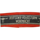 Нарукавная повязка фольксштурма с надписью: Deutscher Volkssturm Wehrmacht