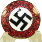 Insignia del Partido Nacionalsocialista Alemán del Trabajo, NSDAP, M1/137, rara.