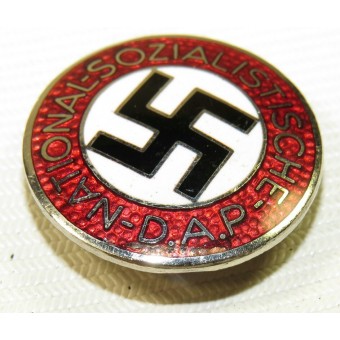 Saksan kansallissosialistinen työväenpuolueen merkki, NSDAP, M1/137, harvinainen.. Espenlaub militaria