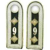 9. jalkaväkirykmentin Oberfelfdwebelille tarkoitetut M36:n liukuhihnat.
