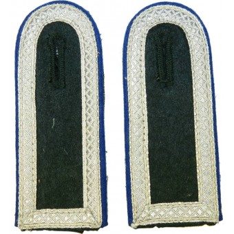 Shoulder straps for Feldwebel of medical service in Wehrmacht. Espenlaub militaria