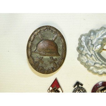 Conjunto de premios alemanes e insignias de periodo tercera Reich. Espenlaub militaria