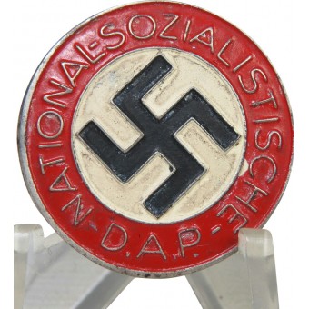 NSDAP-Mitgliederabzeichen aus Zink - neuwertig. Wilhelm Deumer. Espenlaub militaria