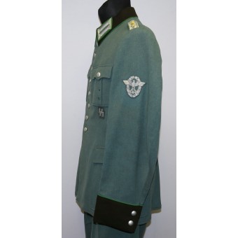 Tedesco tunica e pantaloni per Schutzpolizei in grado di Polizei Oberinspektor (Hauptmann). Espenlaub militaria