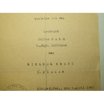 Panzervernichtungsabzeichen och andra utmärkelser med dokument för löjtnant Julius Hahn. Espenlaub militaria