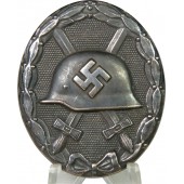 Unmarked wound badge in black 1939, blued variant