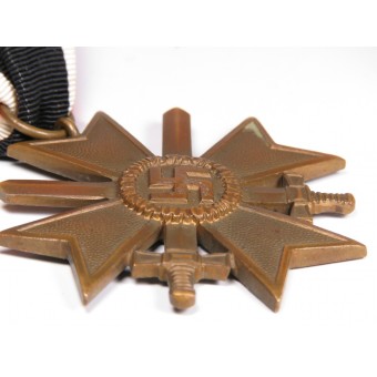 Kriegsverdienstkreuz II KLASSE. 1939 MIT Schwertern. Espenlaub militaria