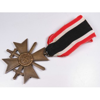 Kriegsverdienstkreuz II klasse. 1939 mit Schwertern. KVKII. Bronze. Espenlaub militaria