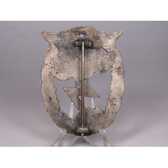 Luftwaffe Ground Assault Badge by Arno Wallpach. Espenlaub militaria