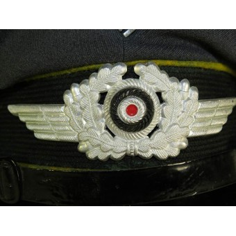 Luftwaffe NCOs Flying personnel or Fallschirmjager visor hat. Espenlaub militaria