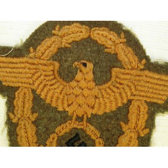 WW2 aigle allemand bras police pour la gendarmerie sur un morceau de laine DAK. Espenlaub militaria