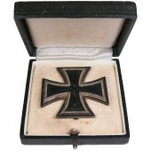 Железный крест 1 Класса 1939. L/19 Ferdinand Hoffstaetter, Bonn. В футляре