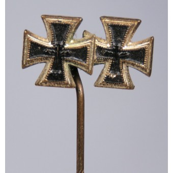 Миниатюра 2-х железных крестов 1939 года, выпуска 1957 года. Espenlaub militaria