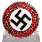 Insignia de miembro del NSDAP RZM M1/13 - Christian Lauer