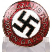 Insignia de miembro del NSDAP de Steinhauer & Lück-Lüdenscheid fabricada antes de 1933