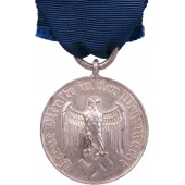 Treue Dienste in der Wehrmacht. Medal - Four Years of service in the Wehrmacht. Silver plated steel