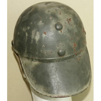 Förenklad hjälm från andra världskriget för luftvärnsförband, tillverkad under GPW.. Espenlaub militaria