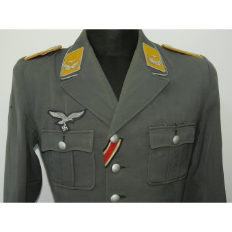 Salty Luftwaffe Tuchrock Lieutenants tunic. Espenlaub militaria