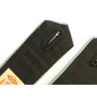 Погоны лётчика Гитлерюгенд в чине Гефольгшафтсфюрер в Bann 37 Вильмерсдорф- Берлин. Espenlaub militaria