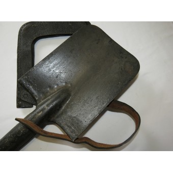 German entrenching tool with a leather cover marked: Lüttringhausen 1943. Espenlaub militaria