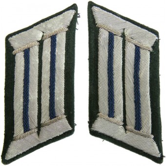 Lengüetas de cuello del Servicio Médico de la Wehrmacht en el rango de oficial.. Espenlaub militaria