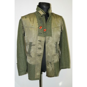 M43 Wehrmacht Heer tunic in rank of lieutenant of the 1st Infanterie Regiment.. Espenlaub militaria