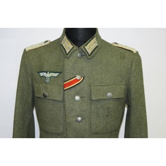 M43 Wehrmacht Heer túnica en el rango de teniente del regimiento de Infantería primero.. Espenlaub militaria