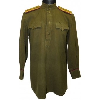 Officiers soviétiques M 43 gimnasterka pour lartillerie capitaine dans le régiment dinfanterie.. Espenlaub militaria