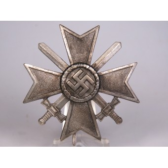 Croix du mérite de guerre avec les épées de première classe W. Deumer. En boîte, marquée 3.. Espenlaub militaria