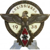 Знак Гитлерюгенд-"Победитель округа" в соревнованиях- "Лучший по профессии" в 1938 году