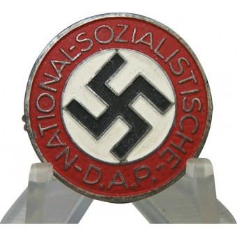 Late war NSDAP badge, Karl Wurster-Markneukirchen, M 1/34.. Espenlaub militaria