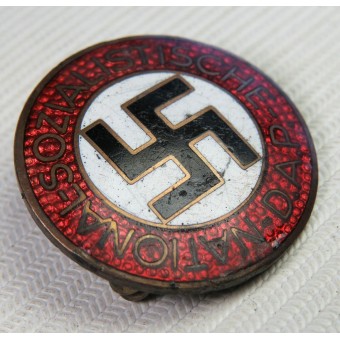 M 1/139 NSDAP-badge. Extreem zeldzaam type. Espenlaub militaria