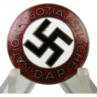 Nationalsocialistiska arbetarpartiets medlemsmärke, M1/42 RZM. Espenlaub militaria