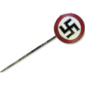 NSDAP SYMPATHIZER-Abzeichen an einer Anstecknadel