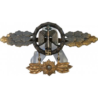 Geschwaderspange für Jagdflieger, Gold mit Sternanhänger, Zink vergoldet. Espenlaub militaria