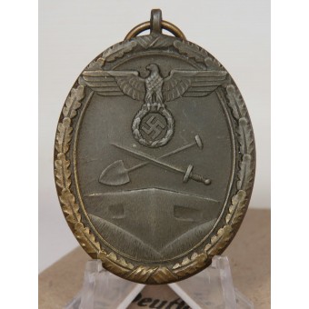 Deutsches Schutzwall Medaille. C. Poellath laukussa.. Espenlaub militaria
