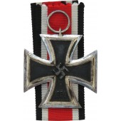 Cruz de hierro II clase 1939. Sin marcar.