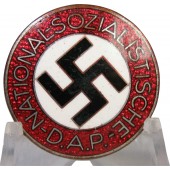 WO2 Nationalsozialistische DAP badge door Max Kremhelmer-м 1/3 RZM