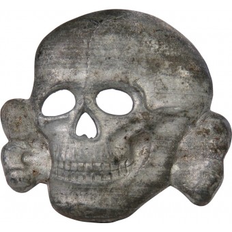 Insignia SS cráneo para el sombrero de visera, GES. Gesch, zinc. Espenlaub militaria