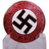 Insignia del Partido NSDAP / Parteiabzeichen M1 / 166 RZM -Camill Bergmann